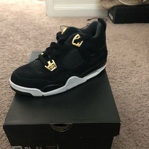 Jordan 4’s